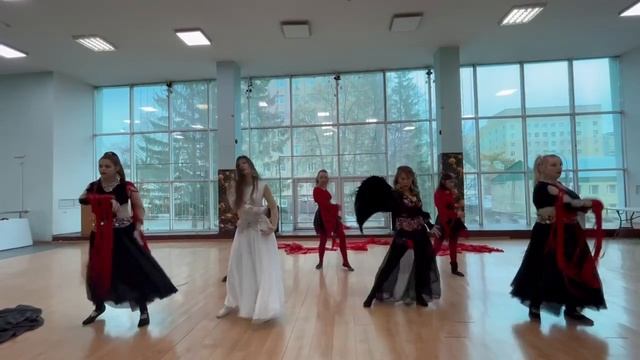 "Инь-Янь" Уфа-Танец "Вампиры" смотреть онлайн