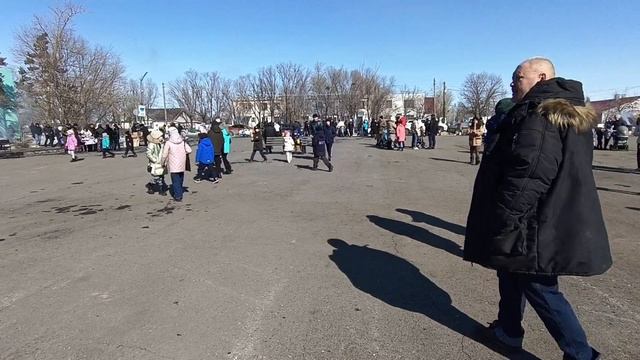 20 марта, 21 марта- в центр на праздник Наурыз, жарили шашлык, танец от Киры? смотреть онлайн