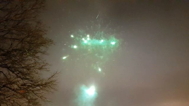 Новогодний салют 2019 года - Москва, Воробьевы Горы смотреть онлайн