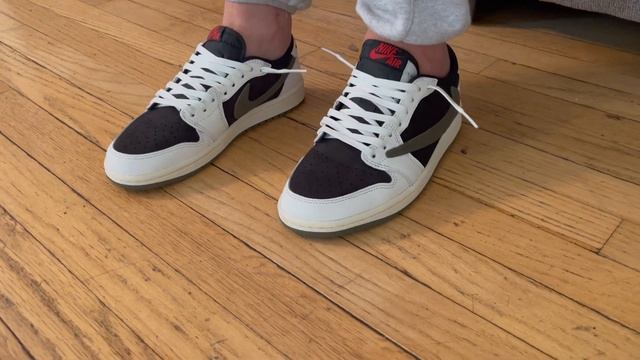 Travis Scott x Jordan 1 Olive Lace Swap - Which pair is best?! смотреть онлайн
