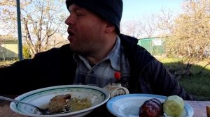 ОБЖОР Доширак с мясом и сардельки/Утро на даче/Чаëвничаем