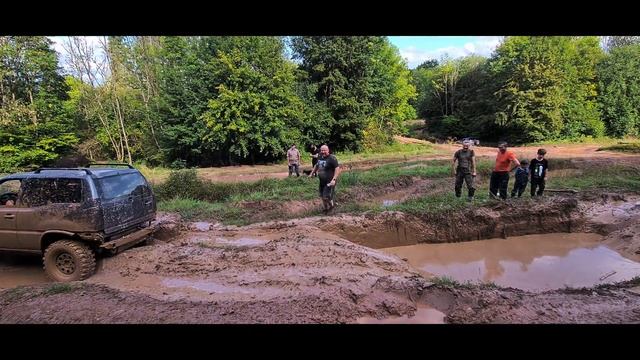 @NISSANTerrano2Offroad4x4 У нас как всегда жесть у терано вылетел шатун Mammutparck смотреть онлайн