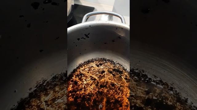 Как убрать нагар с кастрюли без химии смотреть онлайн