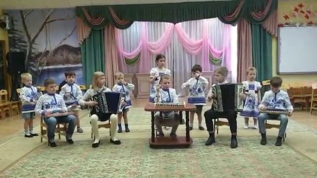 Оркестр "Колькольчики" г.Люберцы - Под небом Парижа смотреть онлайн