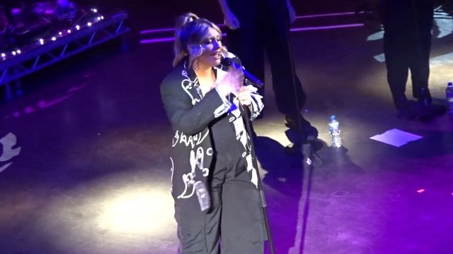 Ella Henderson-Emotions @ o2 SBE, 25th Oct 2022 смотреть онлайн