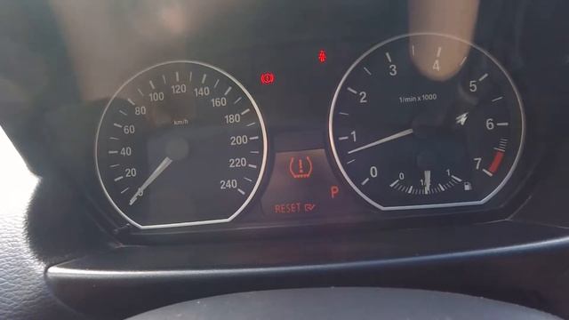 Сброс ошибки давления в шинах BMW E87