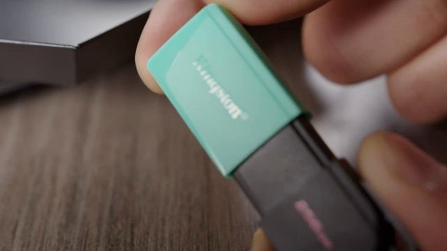 Флешки в 2023 году: атавизм прошлого или полезный гаджет? смотреть онлайн