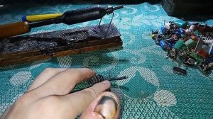Хитрости пайки. Как паять мелкие детали большим паяльником.