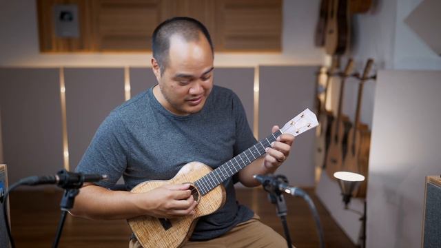 Pono Limited Koa Master Series w 5 Different String Sets смотреть онлайн