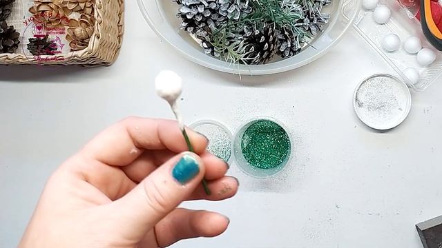 Новогодний подсвечник из природных материалов. Рождественский подсвечник на три свечи. смотреть онлайн