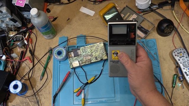 Sony FD20A Watchman CRT TV Video Input is dead and other surprizes смотреть онлайн