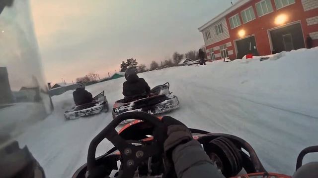 2019 02 Обогнал Судейкина (Картинг Омск зима) смотреть онлайн