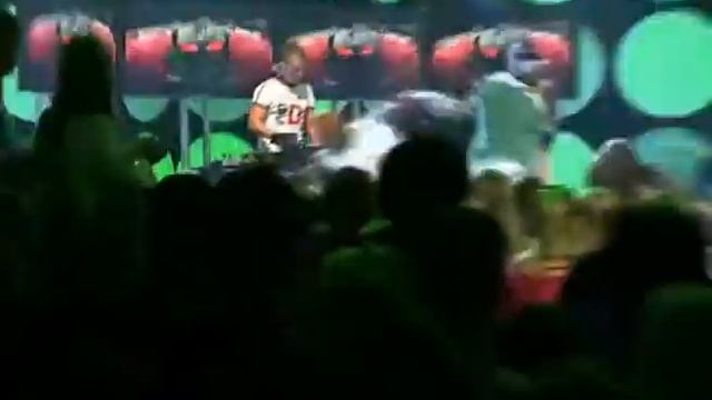 Crazy Frog Axel F live @ top of the pops D 2005 dd2 0 смотреть онлайн