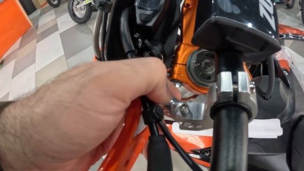 Zuumav CBS 300 PRO, легендарная ПРОШКА на новом доработанном двигателе.