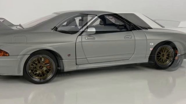 1:18 Nissan Skyline GTR- R32/R33 by Autoart смотреть онлайн