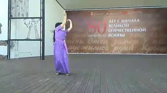 Яркое фламенко на улице #челябинск#красивая девушка#сцена смотреть онлайн
