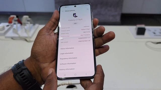 Nalla dhan irukku aanaaa ? - Samsung Galaxy Z Flip 4 impressions #foldablephones смотреть онлайн