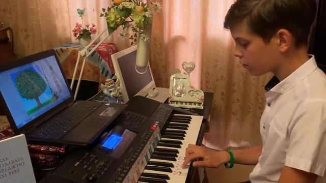 Semen (особенный ребёнок). Игра "Guess Key" по картинкам смотреть онлайн