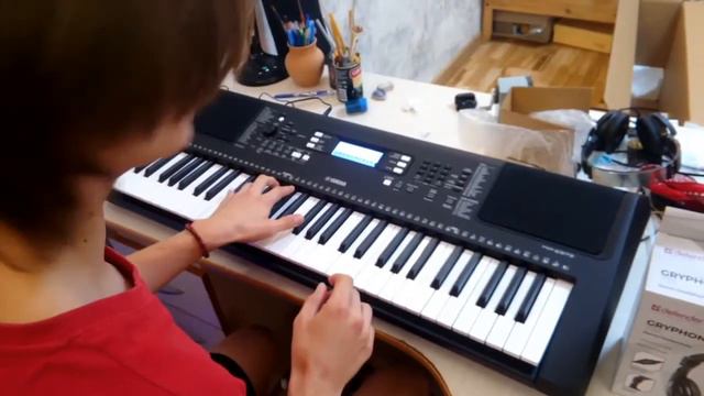 Распаковка — Синтезатор Yamaha PSR-E373 смотреть онлайн