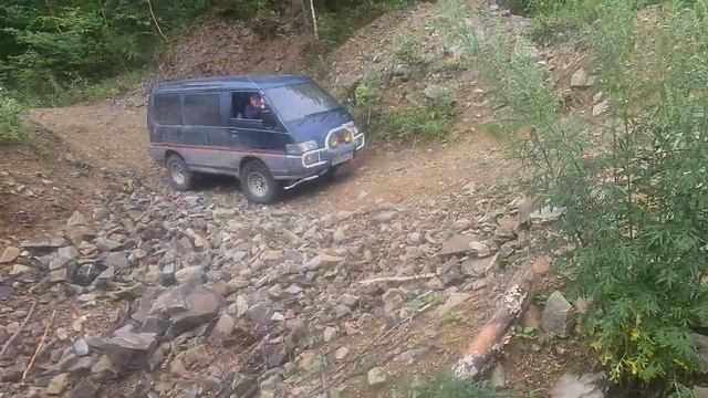 Геометрическая проходимость Mitsubishi Delica.