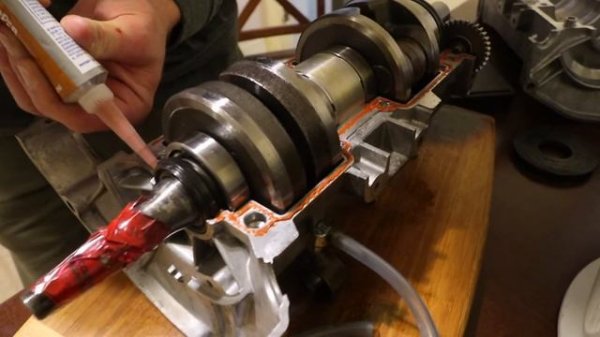 Engine rebuild of a Yamaha 540 cc snowmobile engine