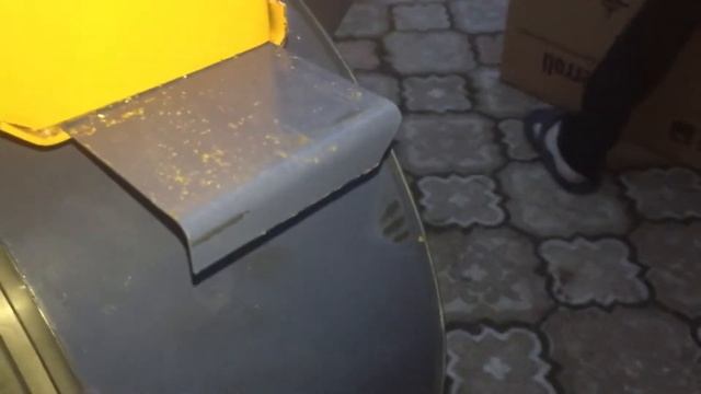 Измельчитель зерна Кубанец 500 М в действии смотреть онлайн