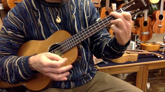 "Moon River" on Alulu Cedar top Jacaranda Brazilian Rosewood Tenor #3315 @ Ukukele Mania, Tokyo смотреть онлайн