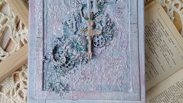Обзор блокнота ручной работы. Скрап блокнот. Микс медиа смотреть онлайн