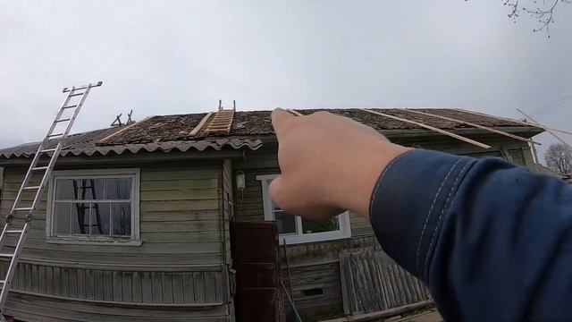 Сделали обрешетку на крышу деревенского дома .Жизнь в деревне. смотреть онлайн