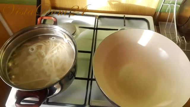 Лапша УДОН с свининой и овощами,быстрое приготовление. смотреть онлайн