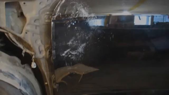 Ремонт заломанной двери Тойота RAV4 смотреть онлайн