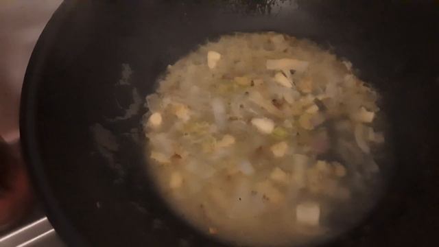 Мидии по-французски/бельгийски в сливочно-горчичном соусе. Париж/Moules Marinières à la crème. смотреть онлайн