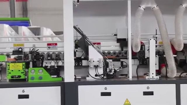 Автоматический кромкооблицовочный станок LW388Y смотреть онлайн