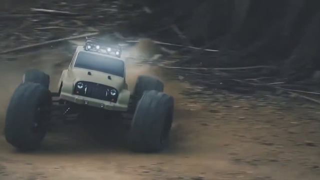 Team Magic E6 J-Star 6S Monster Truck смотреть онлайн