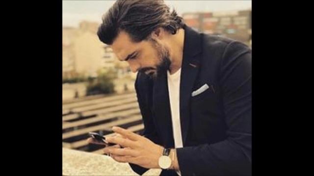 Știați că Sıla a fost descoperită la un concurs de talente când era în liceu? смотреть онлайн