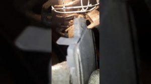 Как срабатывают Скрипуны, Пискуны, Индикаторы тормозных колодок Mitsubishi ASX