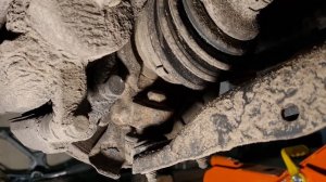 Замена передних рычагов и шаровых VW POLO SEDAN