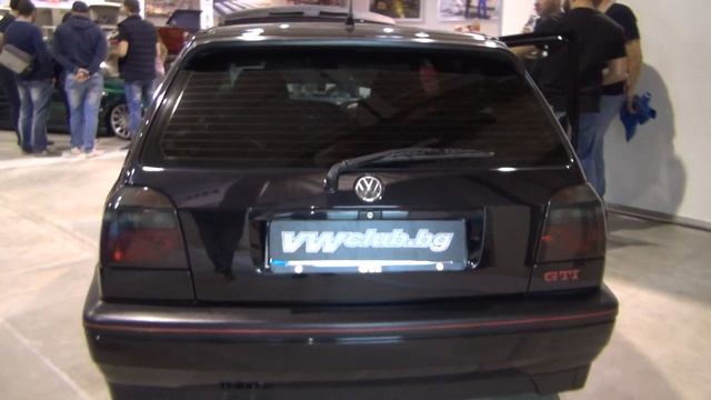 Volkswagen Golf Mk3 2.0 (1997) Exterior and Interior смотреть онлайн