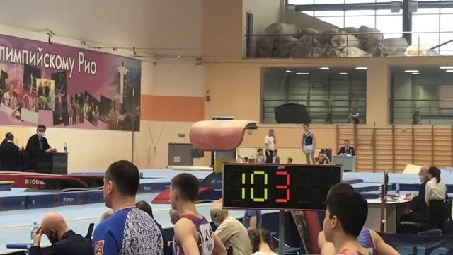 Лобач Данил - Опорный прыжок 2 смотреть онлайн