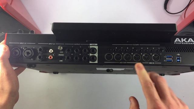 Akai Pro MPC X - Unboxing And Basic Setup