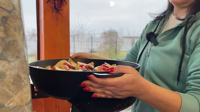 Лучший Ужин из Сочного 5кг Говяжьего Стейка Средней Прожарки с Картофелем смотреть онлайн