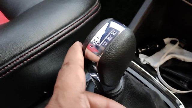 Renault TRIBER AMT Gear Box Switch From Drive to Manual #Triber #Renault смотреть онлайн