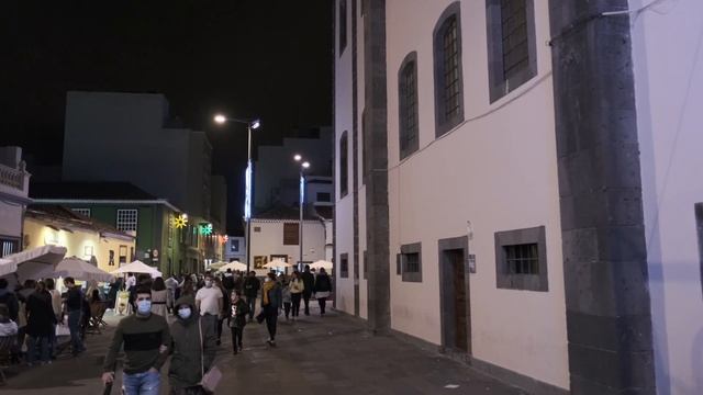 San Cristobal de La Laguna is a historic city in Tenerife (Canary, Spain). Evening walk in December смотреть онлайн