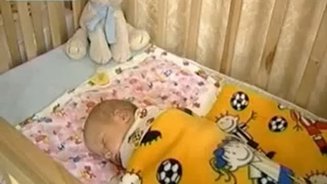 В Калининграде у одной мамы ровно в срок появились на свет сразу трое крепких малышей смотреть онлайн