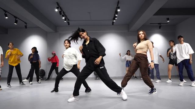 King - Tu Aake Dekhle | Choreography - Skool Of Hip Hop смотреть онлайн