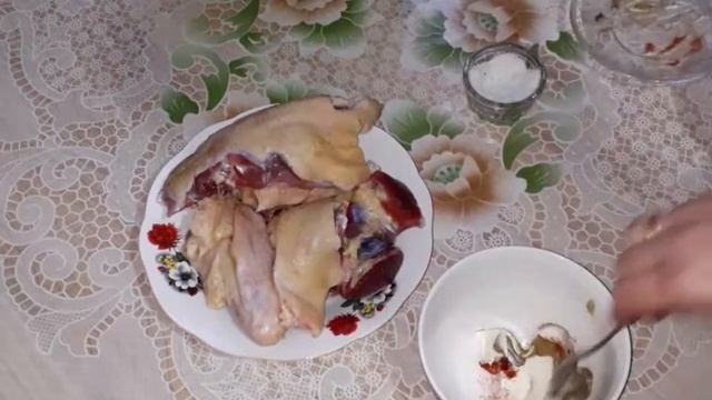 УТКА В РУКАВЕ запечённая с айвой , грибами и картофелем! Rata cu cartofi si ciuperci la cuptor. смотреть онлайн