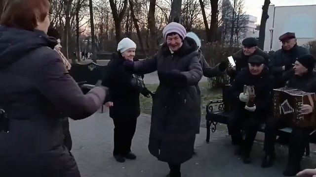 Лявониха. Гомель,парк.