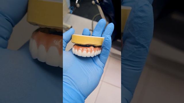 Немного юмора про самые белые зубы в мире. A little humor about the whitest teeth in the world. смотреть онлайн