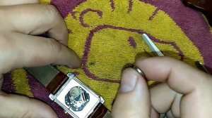 Замена батарейки на часах Romanson