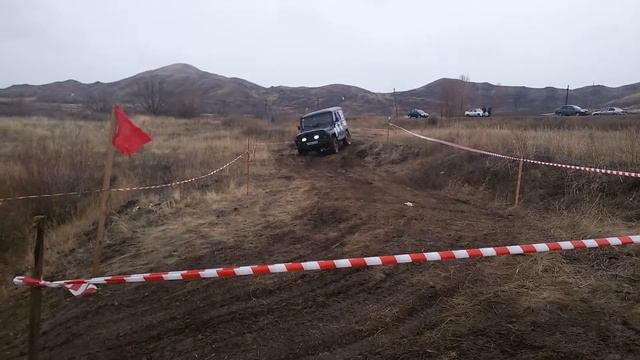 УАЗ Hunter джип триал "Золотая осень" г. Кувандык смотреть онлайн